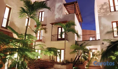 En Venta y alquiler Apartamento en la Zona Colonial de 3 habitaciones