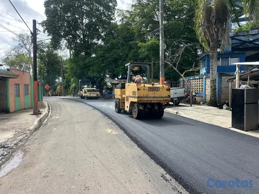 construccion e industrial - Máquina para Colocación de Asfalto en Alquiler 4