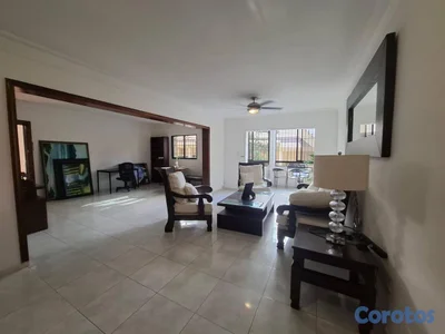 Apartamento de 3 habitaciones 2 baños en venta en 