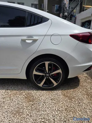 carros - HYUNDAI AVANTE 2019 BLANCO GASOLINA 10