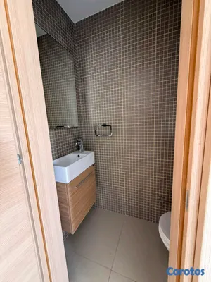 apartamentos - Apartamento en Venta en Evaristo Morales 2 Habitaciones 2.5 baños 2 parqueos 5