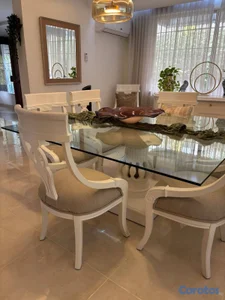 juego de comedor clásico / transicional 8 sillas