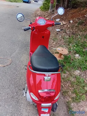 motores y pasolas - vespa roja exelente condiciones  3