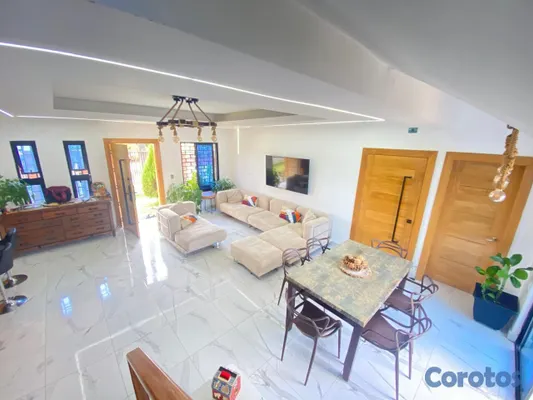 casas - Casa en Colinas del oeste, av. Prolongación 27 de  2