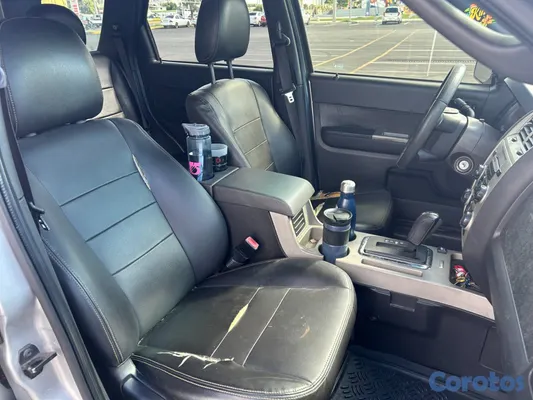 jeepetas y camionetas - Ford Escape 2010 en venta 2