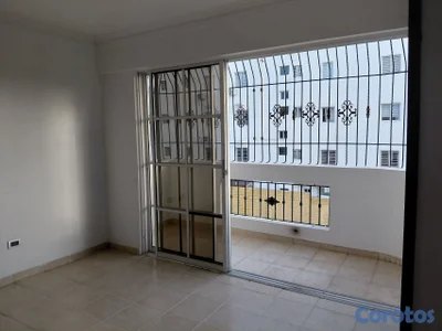 alquilo apartamento  140 metros en prado oriental 3 habitaciones  2 parqueos 