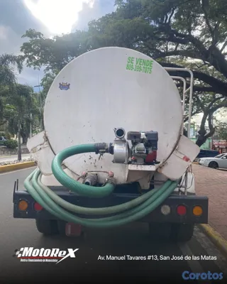 camiones y vehiculos pesados - Se Vende Camión Tanque Freightliner 8