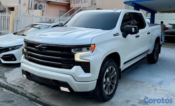 jeepetas y camionetas - Checrolet Silverado 2024 Highcountry 4