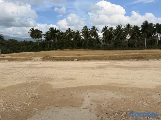 oficinas y locales comerciales - Naves Industriales en la Autopista 6 de Noviembre, San Cristóbal  4