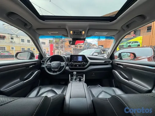 jeepetas y camionetas - Toyota Highlander Limited 2020 8