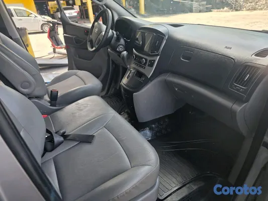 jeepetas y camionetas - hiunday starex 2021 11