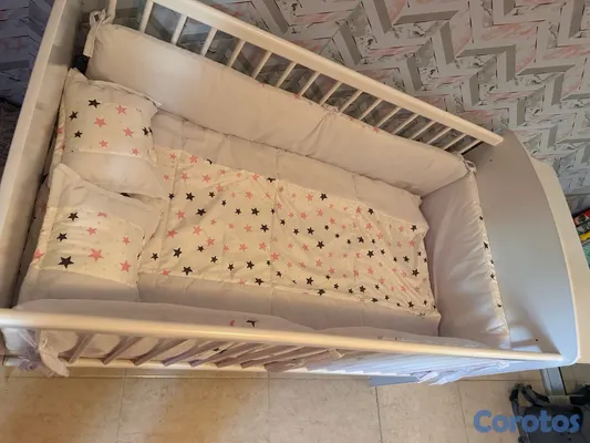 muebles - Cuna blanca con colchón hergonomico adicional (ligeramente negociable) 2