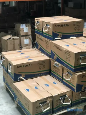 plantas e inversores - Baterías de gelatina 12 voltios de 200 amperes  2