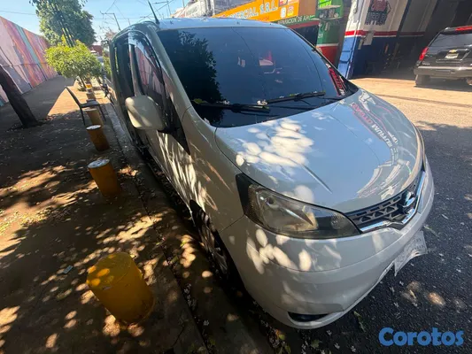 jeepetas y camionetas - Nissan nv 200 2016  7