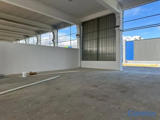 oficinas y locales comerciales - NAVE EN ALQUILER – AUTOPISTA LAS AMÉRICAS 9
