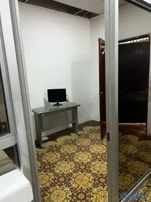 oficinas y locales comerciales - ALQUILO CUBÍCULO PARA OFICINA 3
