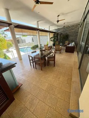 casas - Exclusiva Residencia de Lujo en Cerro Alto, Santiago 9