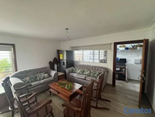 apartamentos - Primer nivel con patio 4 habitaciones en venta en  13