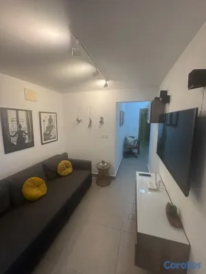 apartamentos - alquiló amuebaldo tercer nivel mirador norte una habitación 1.5 baño parqueo  6