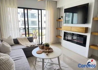 Apartamento de lujo con jacuzzi, piscinas y cancha