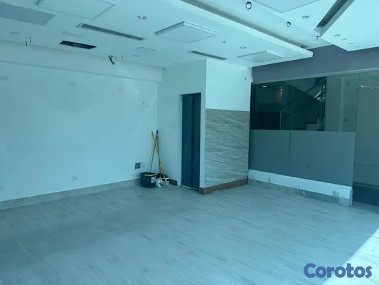 oficinas y locales comerciales - 🏢 LOCAL COMERCIAL EN ALQUILER – EL MILLÓN 📍 Plaza  9