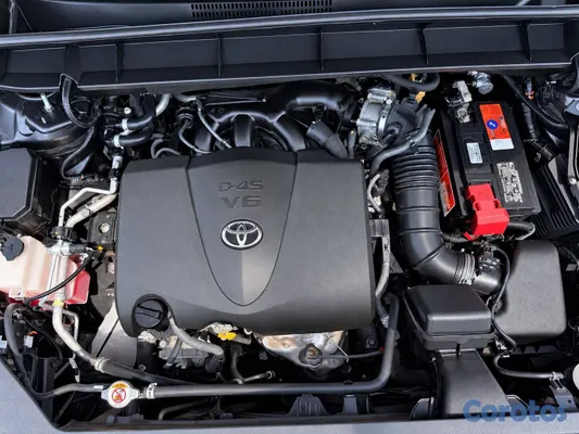 jeepetas y camionetas - 2020 TOYOTA HIGLANDER XLE  9