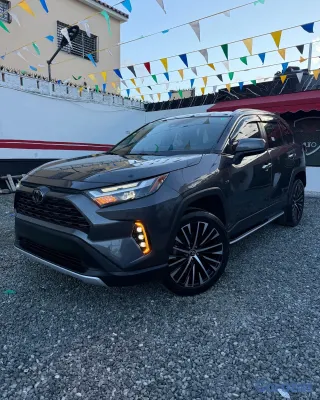 jeepetas y camionetas - TOYOTA RAV4 2023 LE PLUS 🤭 3