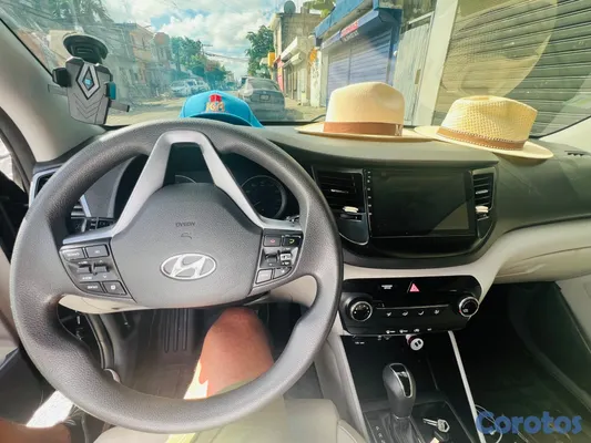 jeepetas y camionetas - Vendo Hyundai Tucson 2016 uso personal  9