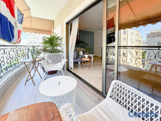 apartamentos - Apartamento en Alquiler ubicado en un piso alto en 9