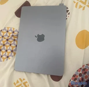 Macbook Air M2 2022