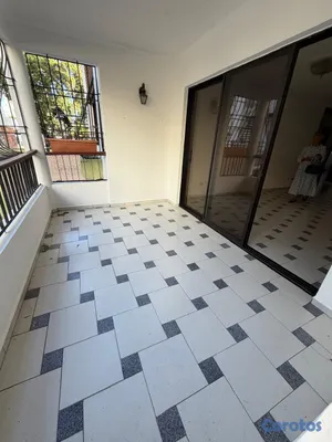 apartamentos - ALQUILO apartamento Piso 2 En el Evaristo Morales  3