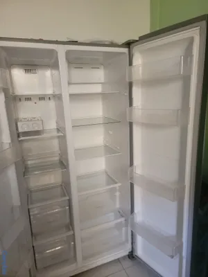 electrodomesticos - Nevera de dos puertas Frigidaire. 24