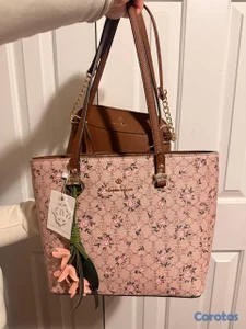  ⁠Cartera Nanette Lepore Floral Rosa Original Nuev
