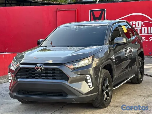 jeepetas y camionetas - Toyota RAV LE 2022 
 3