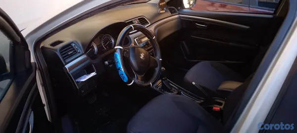 carros - Suzuki Ciaz 2017 excelente condición  4