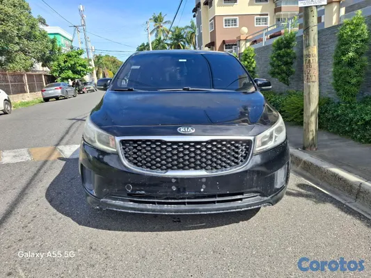 jeepetas y camionetas - Kia Sedona V6 2015  2