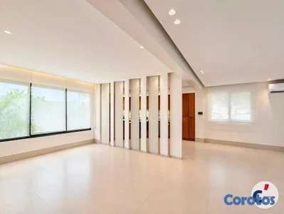 Casa de 4 Habitaciones con Piscina en Altos de Arr