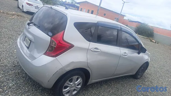 carros - NISSAN NOTE 4