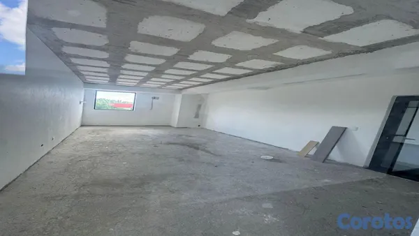 oficinas y locales comerciales - ✨ Locales Disponibles para Alquiler en el Ensanche Miraflores 5