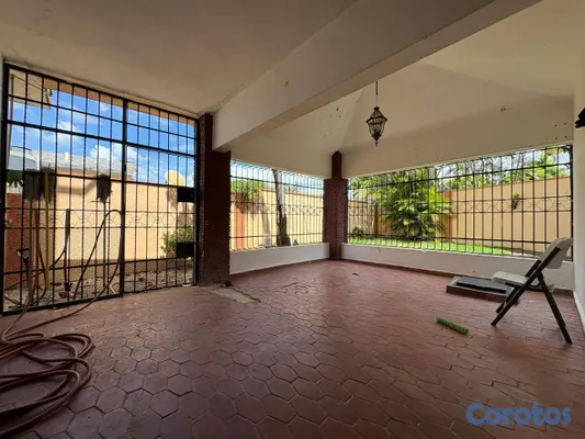 casas - Casa de 2 niveles en venta en Colina de Los Rios 14