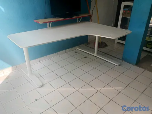 articulos de oficina - Escritorio, Tipo L, Bekant de Ikea. 5