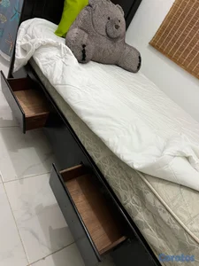 cama en caoba 
