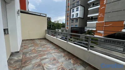 Apartamento en alquiler en Evaristo Morales de 1 h