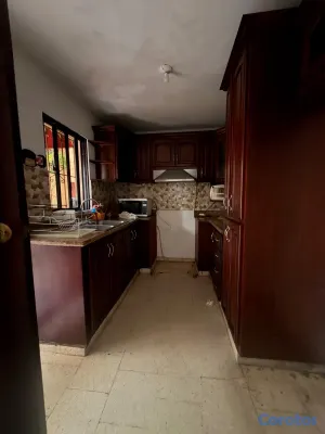 casas - vendo casa avenide Cayetano Germosen dos niveles tres habitaciones marquesina  10