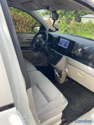 carros - dahiatsu boon Toyota passo 4