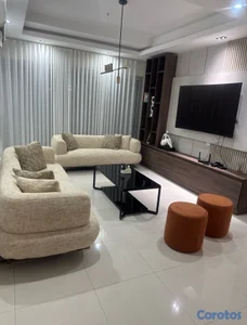 Muebles Modernos Casi Nuevos en Venta – Solo 3 Meses de Uso