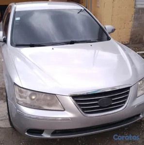 Hiunday N20 2014 este carro está en perfectas condiciones, revisión cada 3 meses