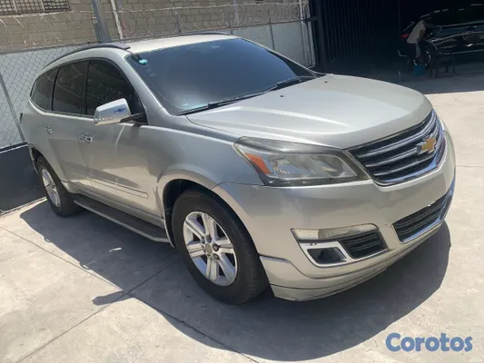 jeepetas y camionetas - CHEVROLET TRAVERSE DE OPORTUNIDAD  3