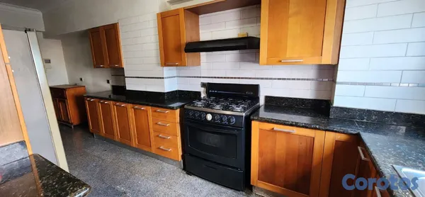 apartamentos - Vendo Bella Vista Sur excelente ubicación, amplio  7
