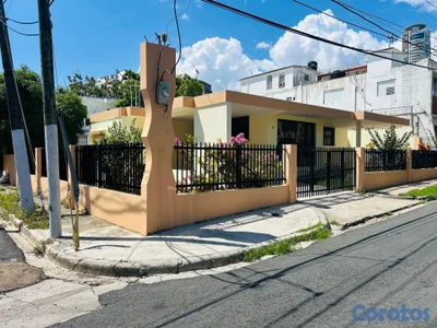 Casa amplia en El Portal av Independencia 